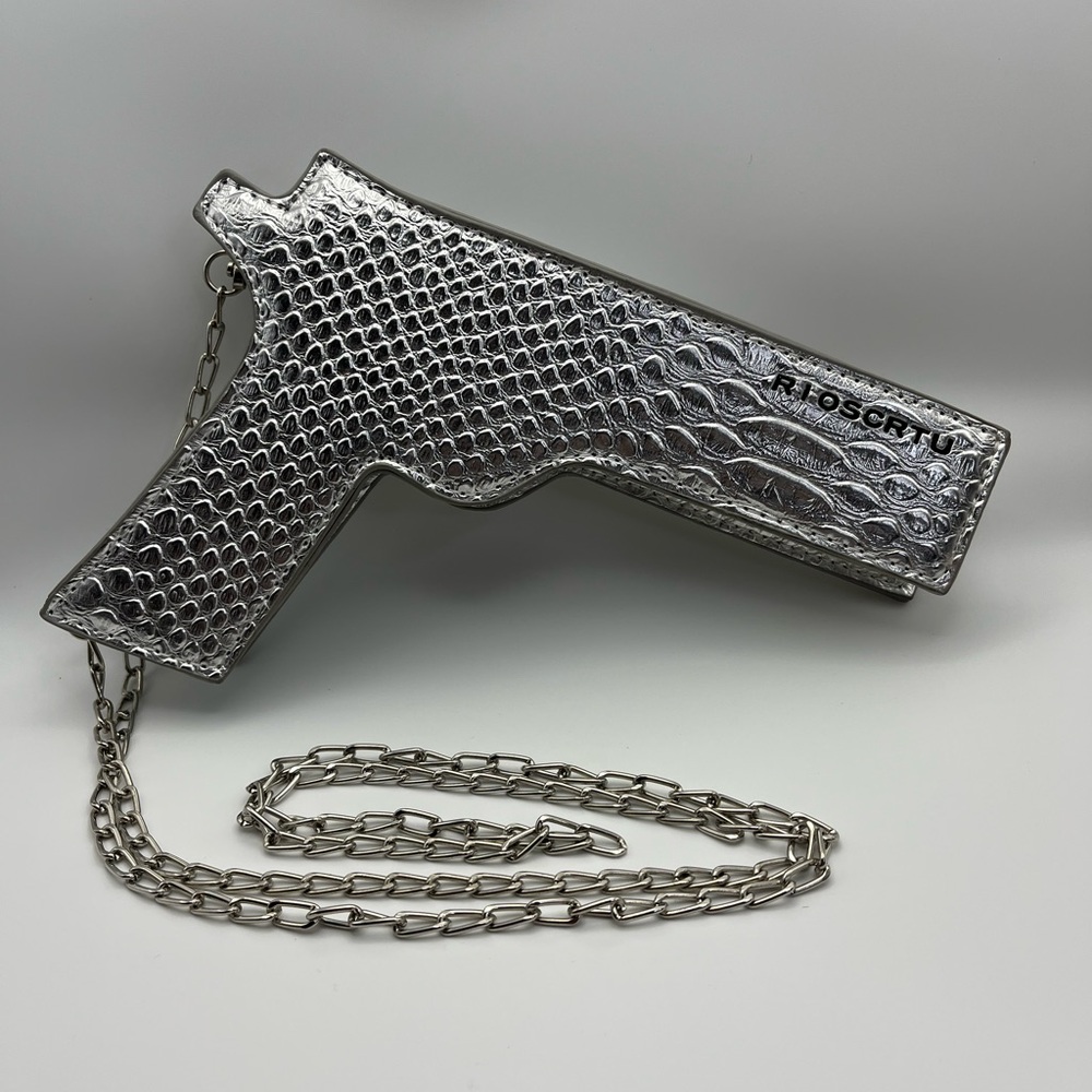 RIOSCRTU Metallic Gun-Shaped Clutch